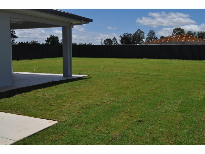 6 Moondani Avenue, Mareeba QLD 4880