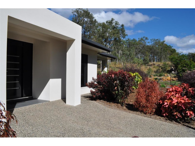 2 Antonio Drive, Mareeba QLD 4880