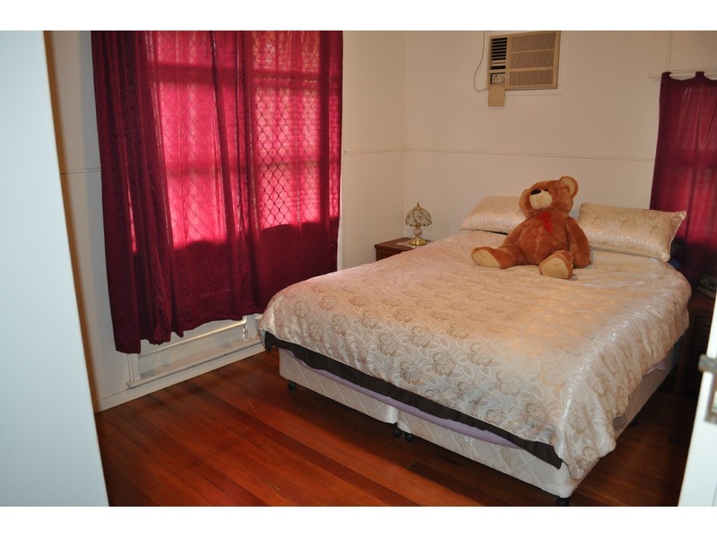 26 Peters Street, Mareeba QLD 4880