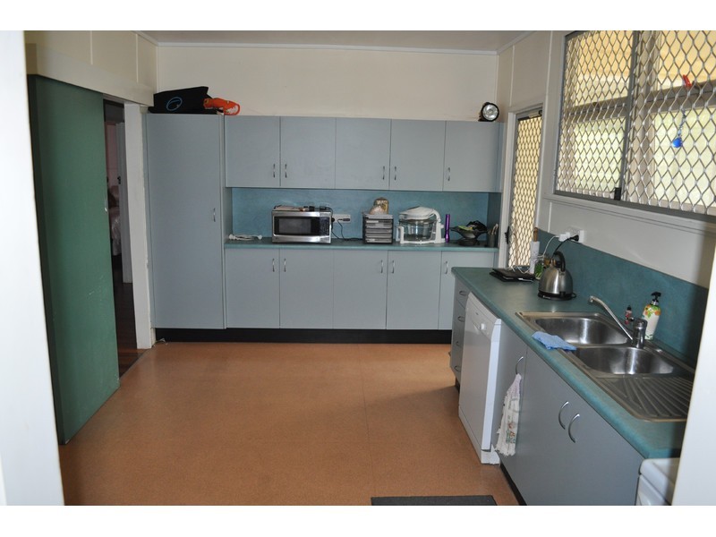 26 Peters Street, Mareeba QLD 4880