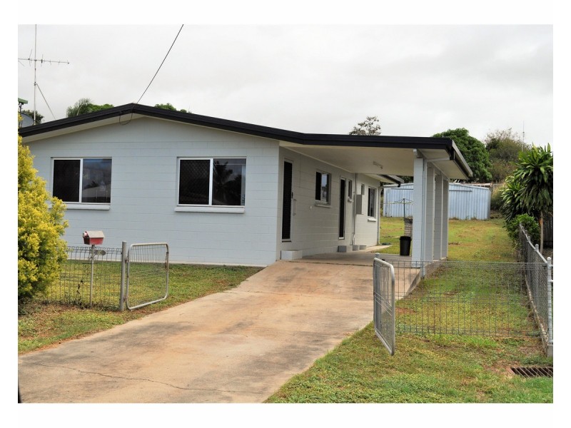 14 Pares Street, Mareeba QLD 4880
