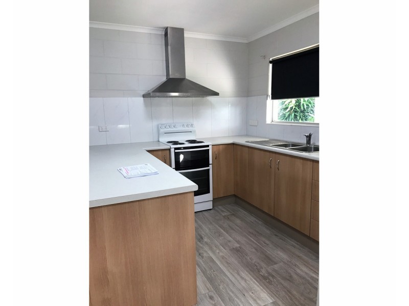 14 Pares Street, Mareeba QLD 4880