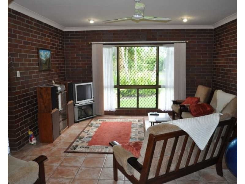 18 Owens Street, Mareeba QLD 4880