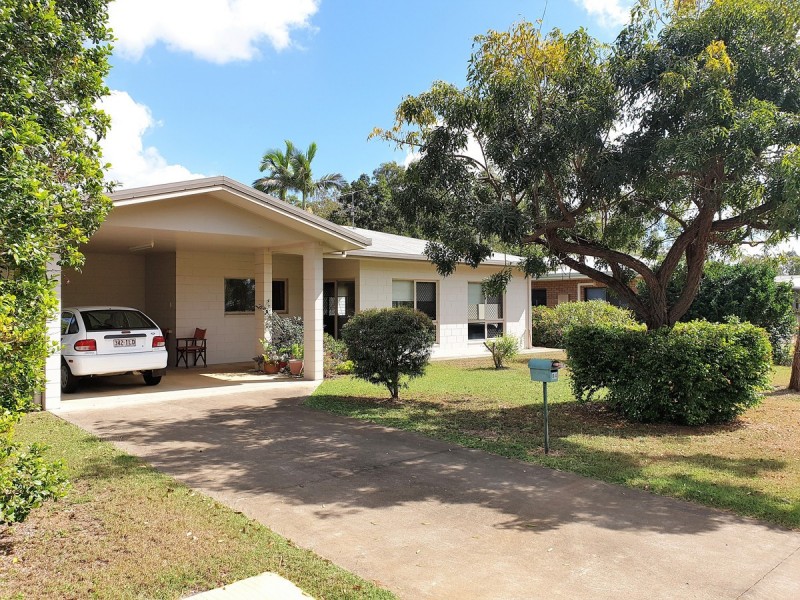 84 James, Mareeba QLD 4880