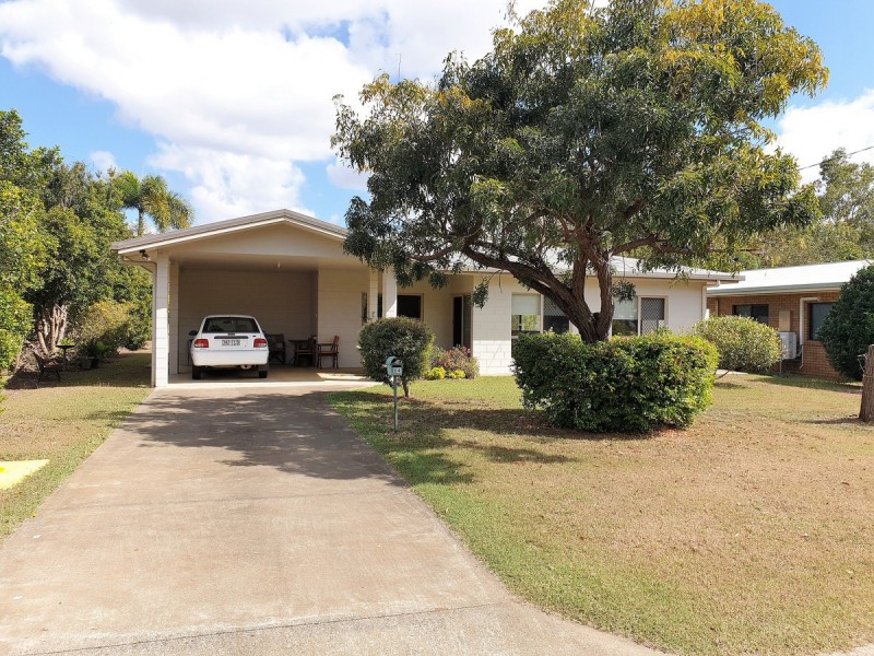 84 James, Mareeba QLD 4880