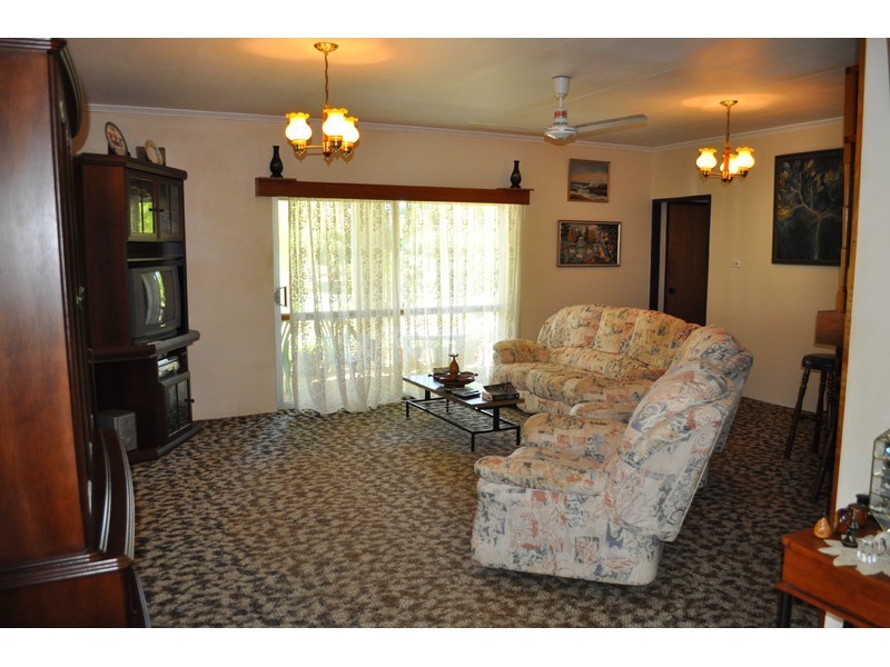 23 Bailey Street, Mareeba QLD 4880