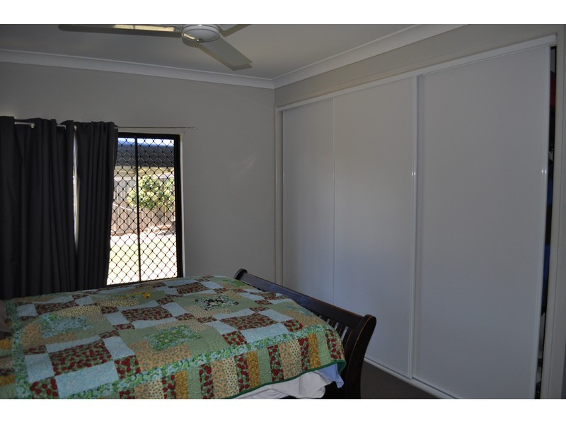 17 Damien Close, Mareeba QLD 4880