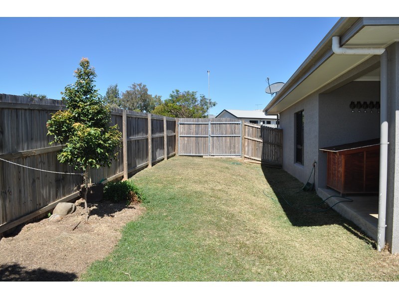 17 Damien Close, Mareeba QLD 4880