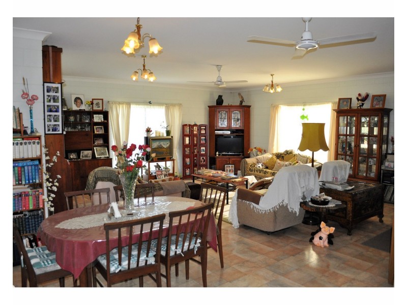 3 Emerald Heights, Mareeba QLD 4880