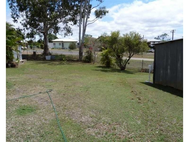 2 Bourke Street, Mareeba QLD 4880