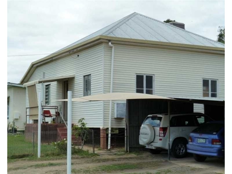 2 Bourke Street, Mareeba QLD 4880