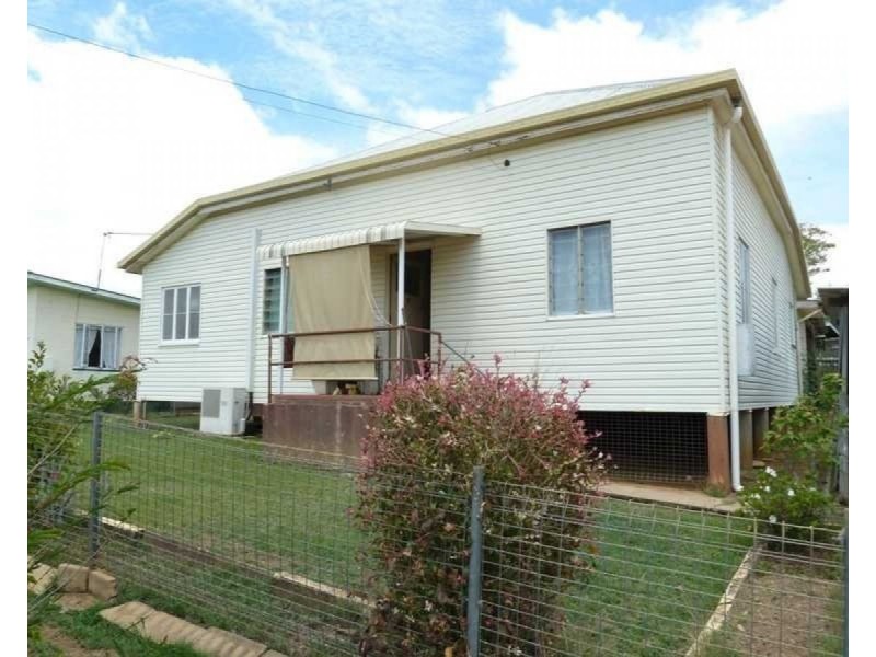 2 Bourke Street, Mareeba QLD 4880