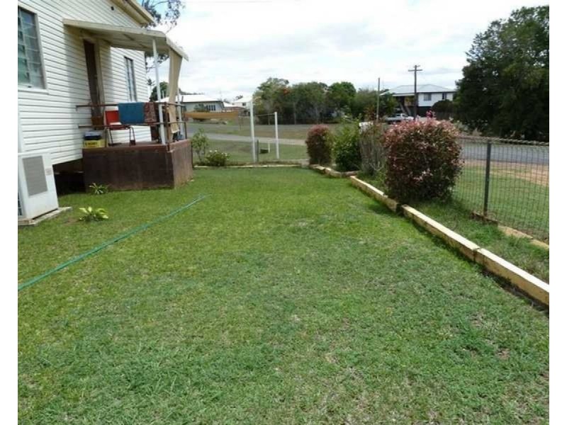 2 Bourke Street, Mareeba QLD 4880