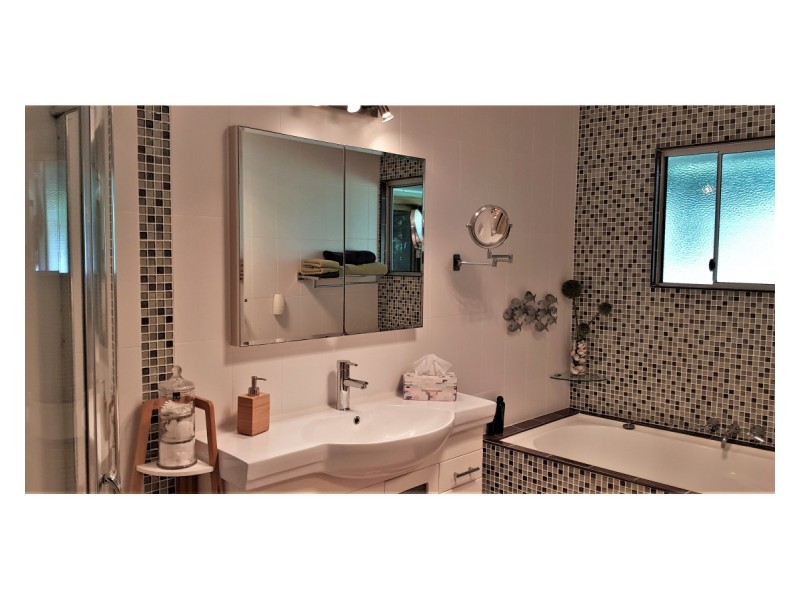 489 Springs Road, Paddys Green QLD 4880