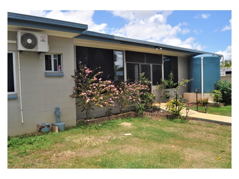 39 Martin Avenue, Mareeba QLD 4880