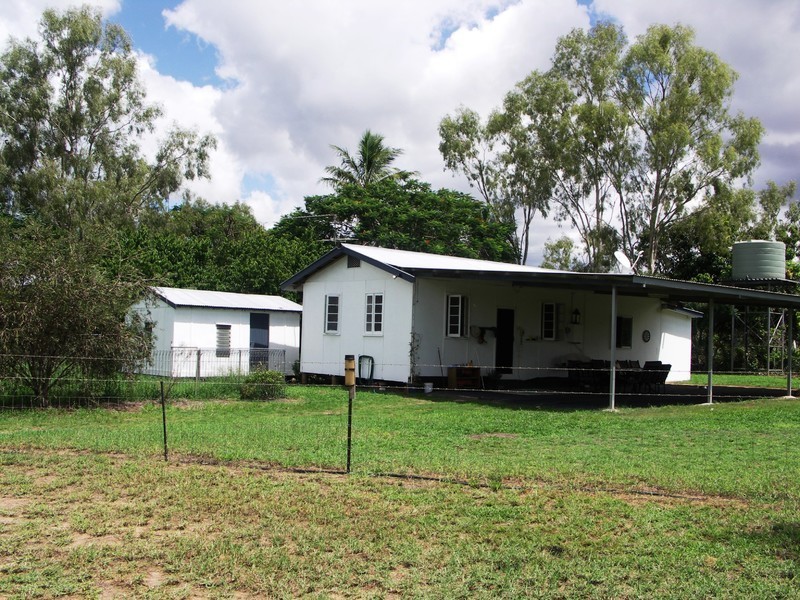 48 Green Road, Mutchilba QLD 4872