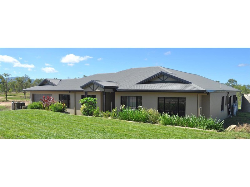 119 Coronet Drive, Mareeba QLD 4880