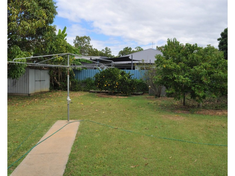 4 Donlen Street, Mareeba QLD 4880