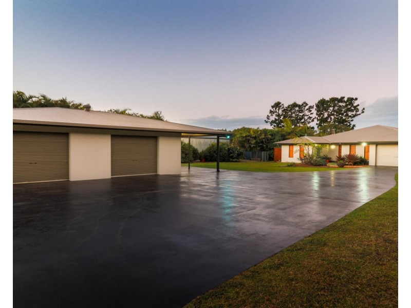 44 Mountain View Drive, Atherton QLD 4883