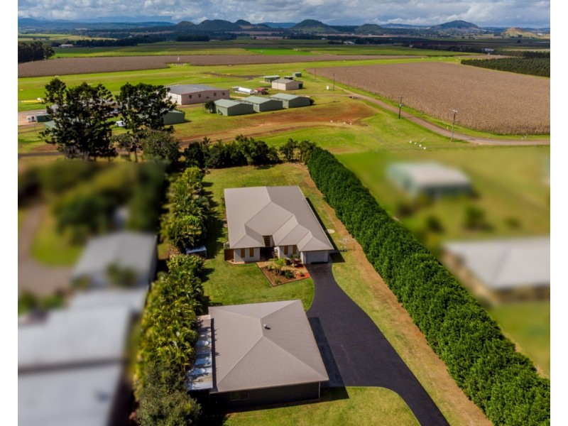 44 Mountain View Drive, Atherton QLD 4883