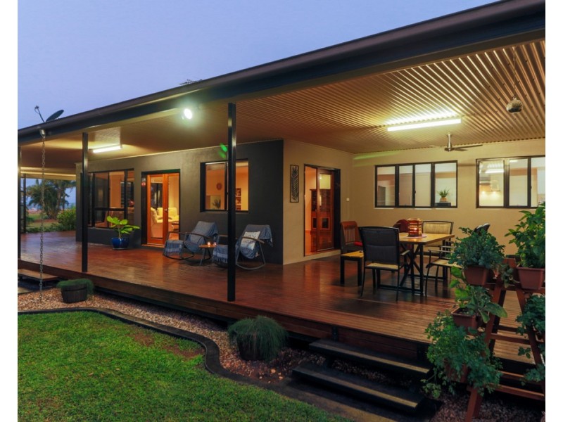 44 Mountain View Drive, Atherton QLD 4883