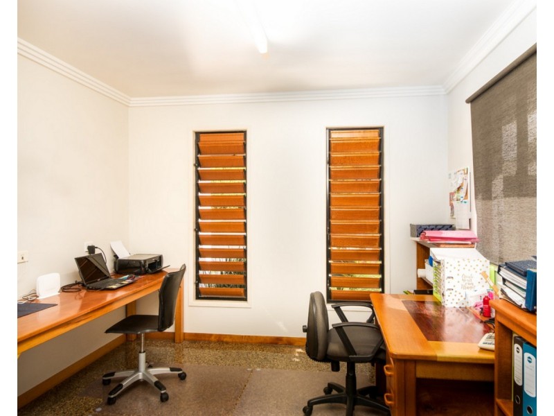 44 Mountain View Drive, Atherton QLD 4883