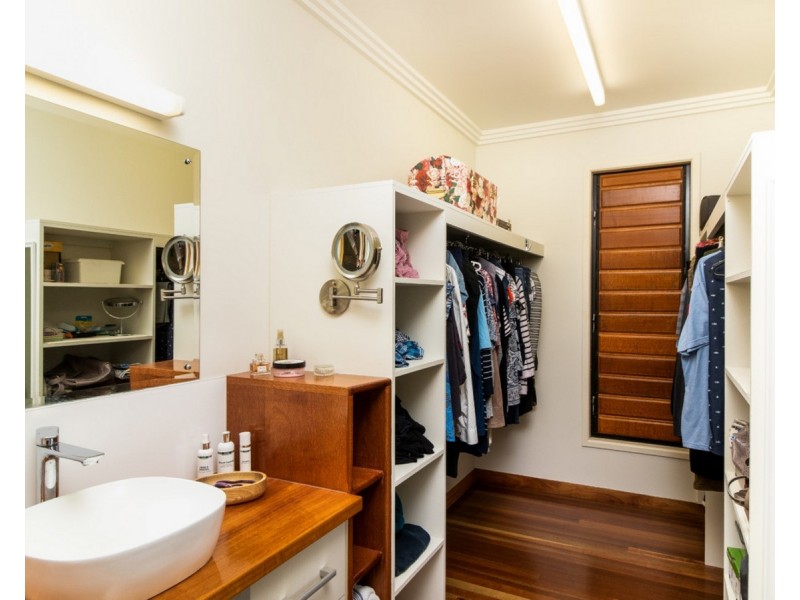 44 Mountain View Drive, Atherton QLD 4883