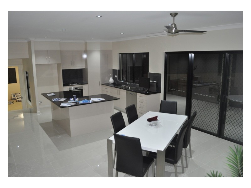 1 Michelina Close, Mareeba QLD 4880