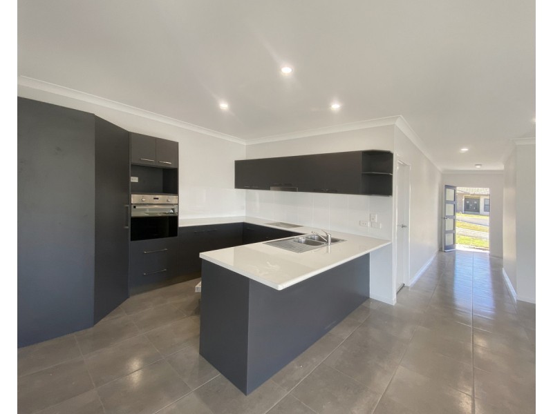 3 Michelina Close, Mareeba QLD 4880