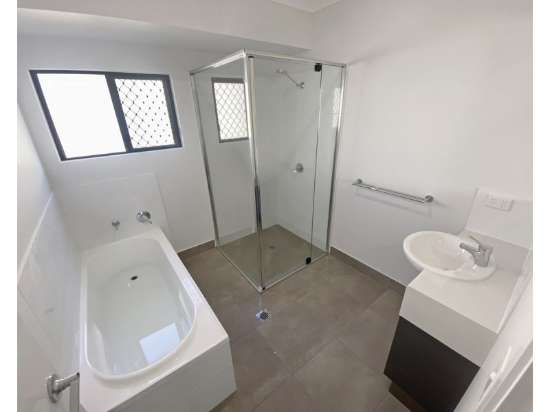 3 Michelina Close, Mareeba QLD 4880