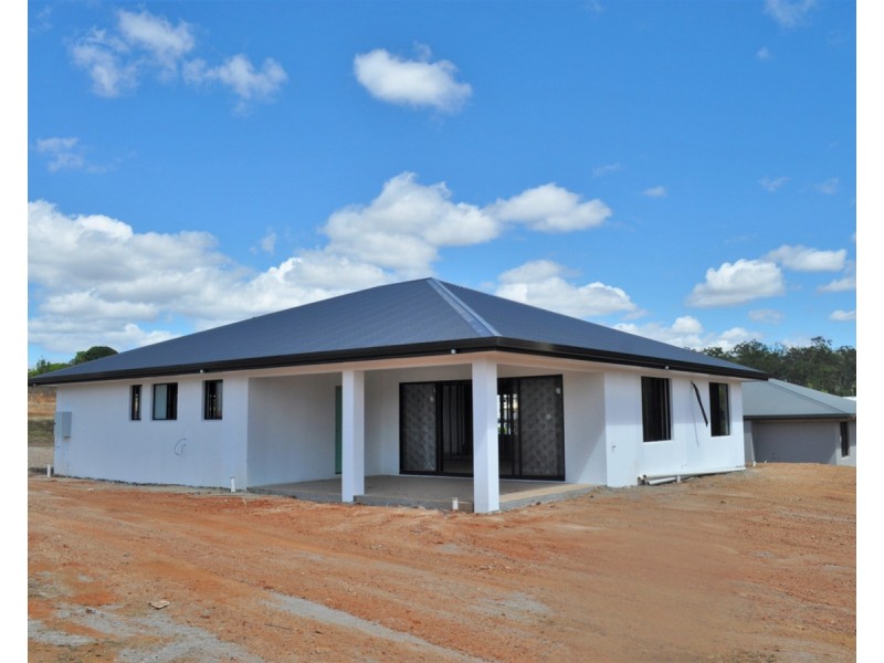 11 Antonio Drive, Mareeba QLD 4880