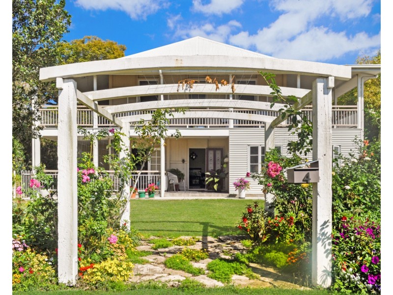 4 Pares Street, Mareeba QLD 4880