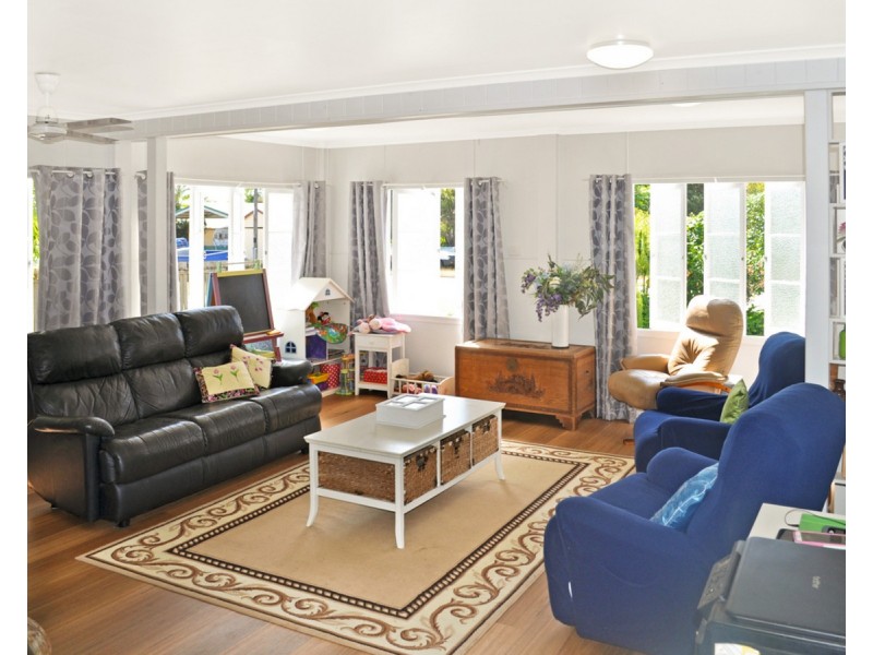 4 Pares Street, Mareeba QLD 4880