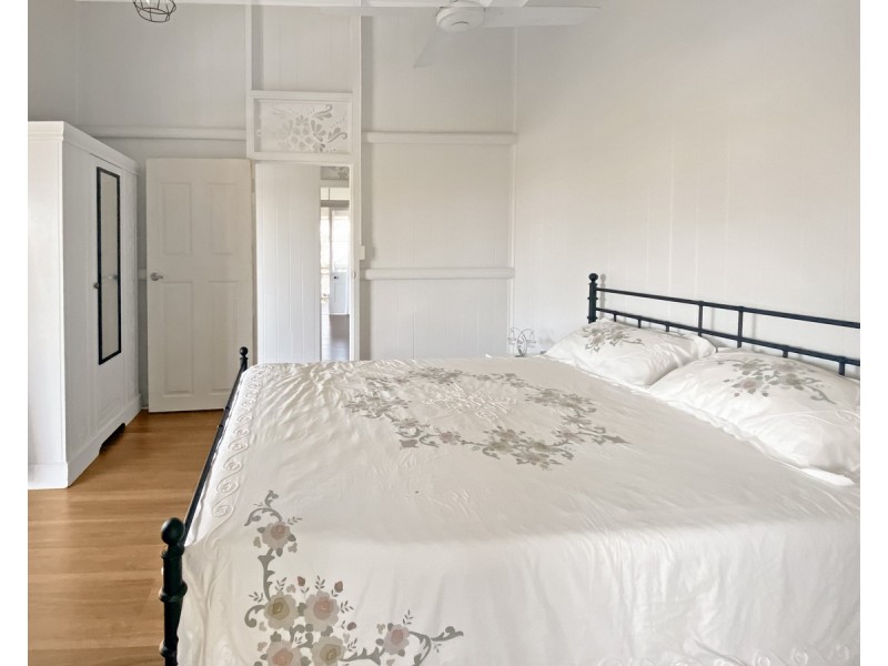 4 Pares Street, Mareeba QLD 4880