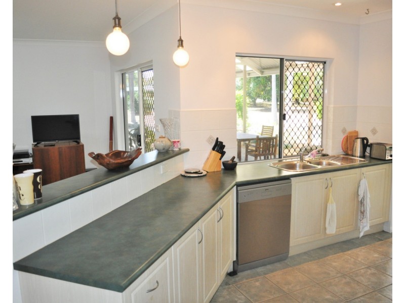 7 Debel Close, Mareeba QLD 4880