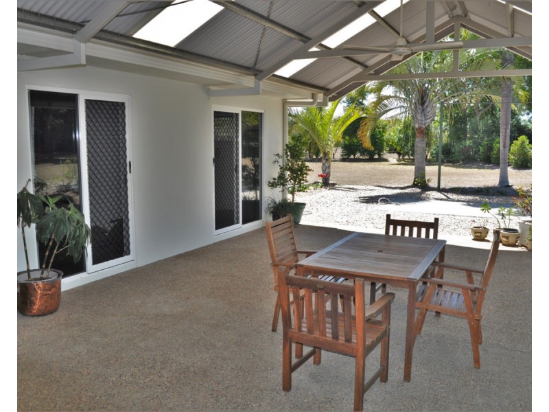 7 Debel Close, Mareeba QLD 4880