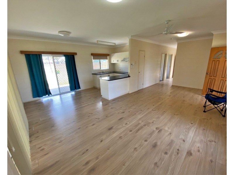 13 Kylie Close, Mareeba QLD 4880