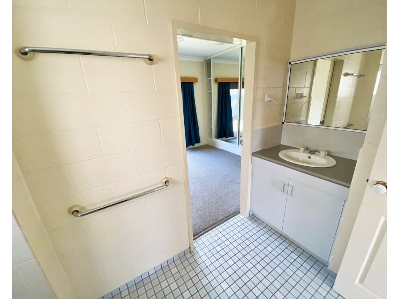 13 Kylie Close, Mareeba QLD 4880