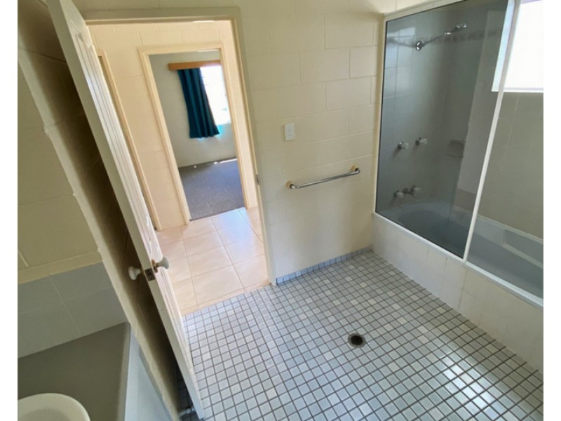 13 Kylie Close, Mareeba QLD 4880