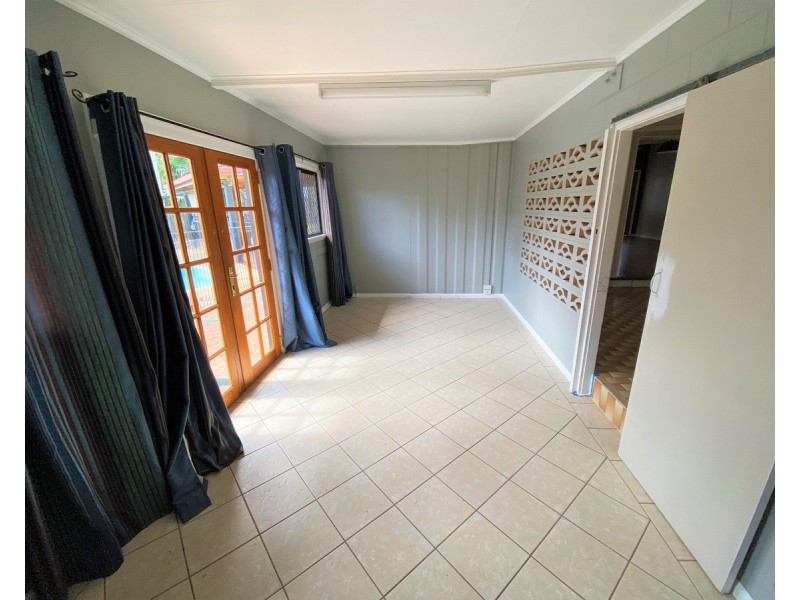 8 Meehan Street, Mareeba QLD 4880