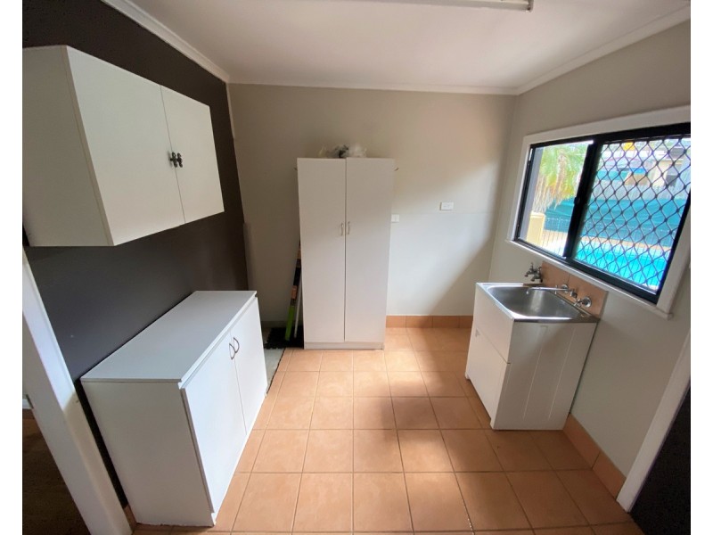 8 Meehan Street, Mareeba QLD 4880