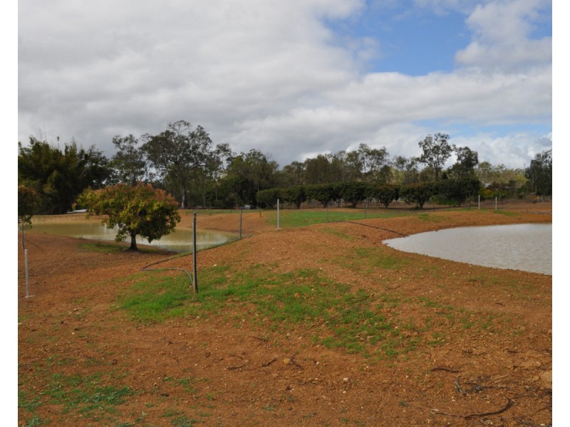 215 Malone Road, Mareeba QLD 4880