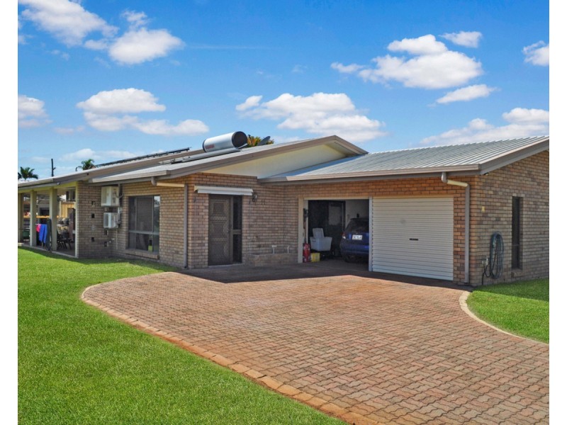 11 Donlen Street, Mareeba QLD 4880