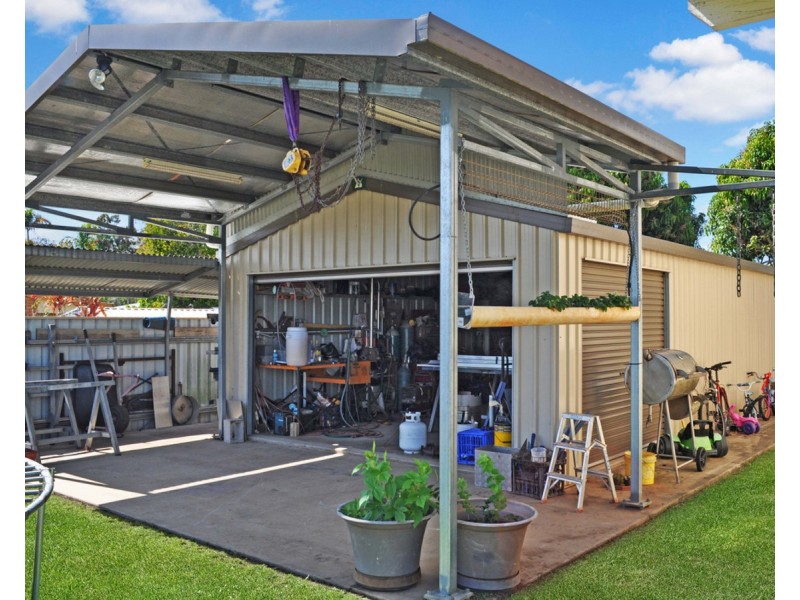 11 Donlen Street, Mareeba QLD 4880