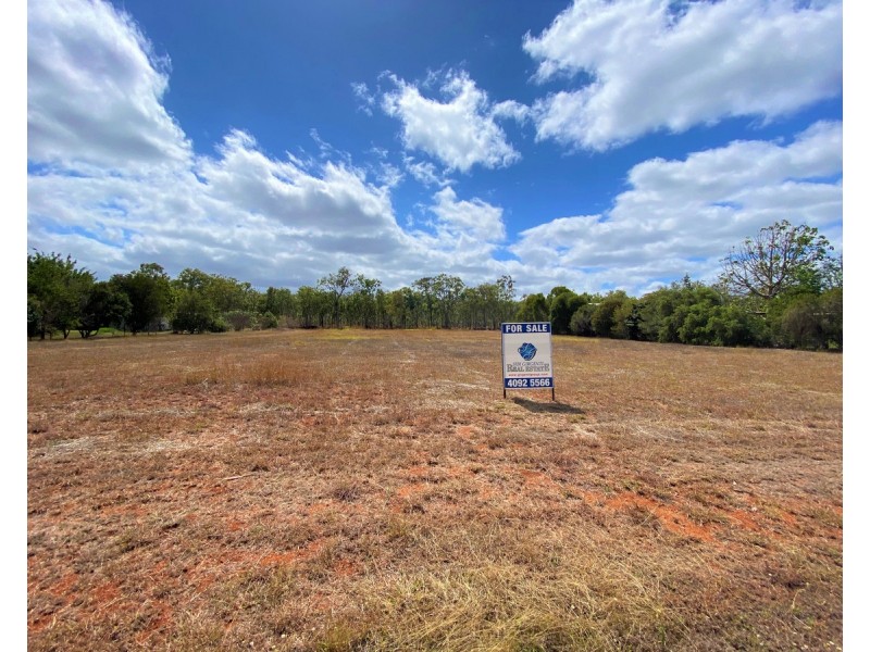 17 Dean Circuit, Mareeba QLD 4880