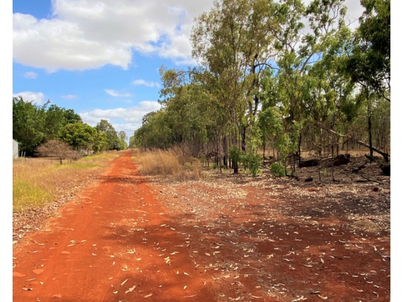 17 Dean Circuit, Mareeba QLD 4880