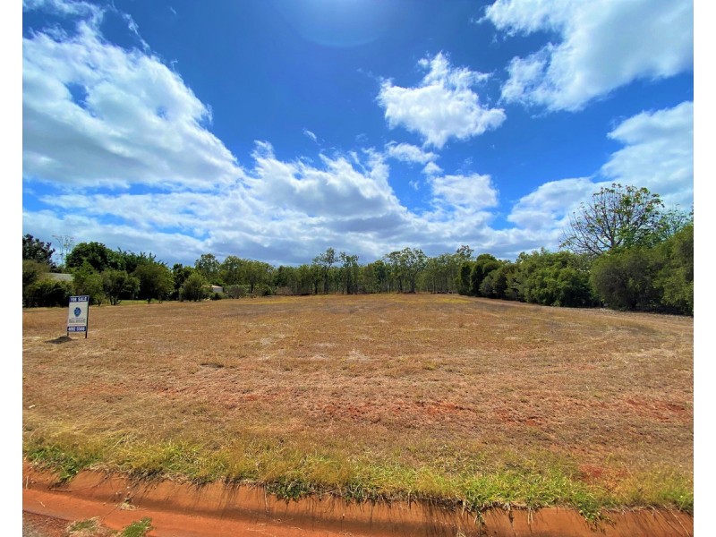 17 Dean Circuit, Mareeba QLD 4880