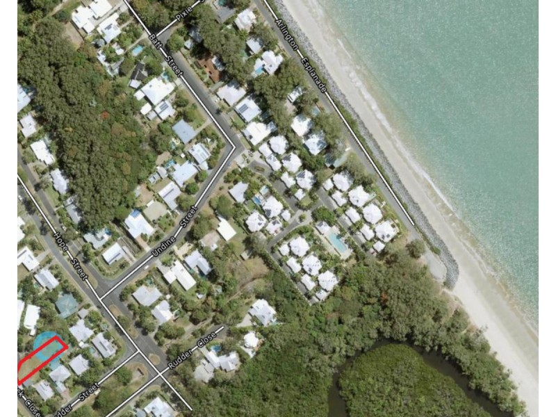 6 Garlock Close, Clifton Beach QLD 4879