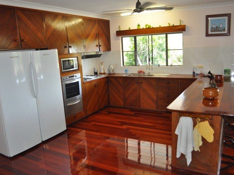 169 Pine Close, Mareeba QLD 4880