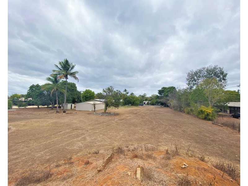 12 Beames Street, Mareeba QLD 4880